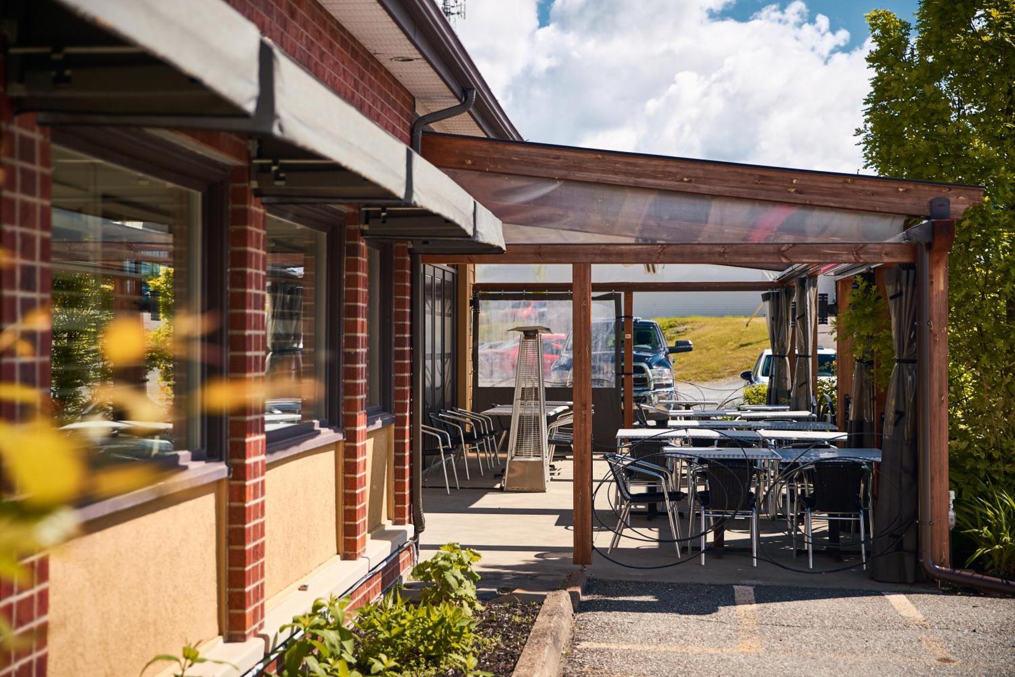 Hotel-Resto-Bar Le Journel Saint-Joseph-de-Beauce Kültér fotó